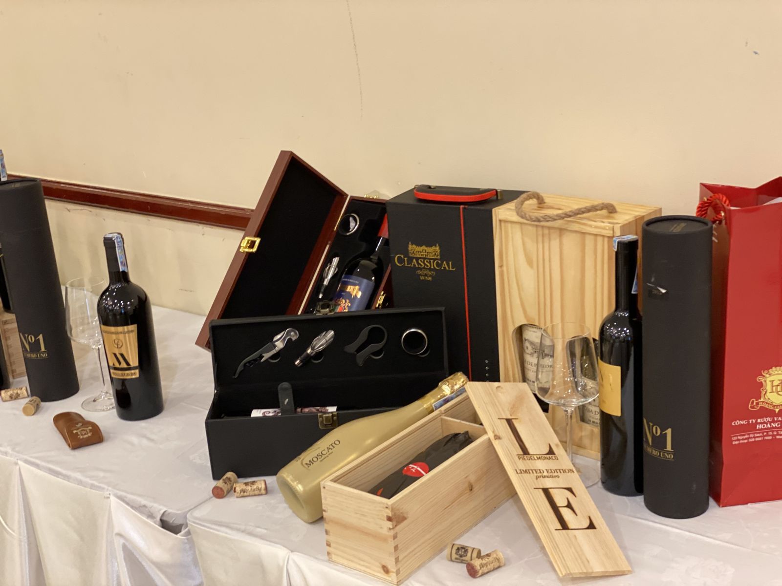 kinh-nghiem-mua-ruou-vang-online-uy-tin-gia-tot