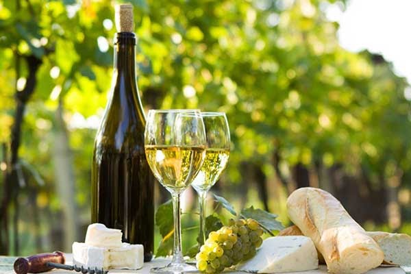 Bạn biết gì về loại rượu vang Pháp Arnaud?